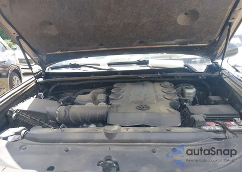 2020 Toyota 4Runner Sr5 z USA, uszkodzony, nr VIN JTEZU5JRXL5219931